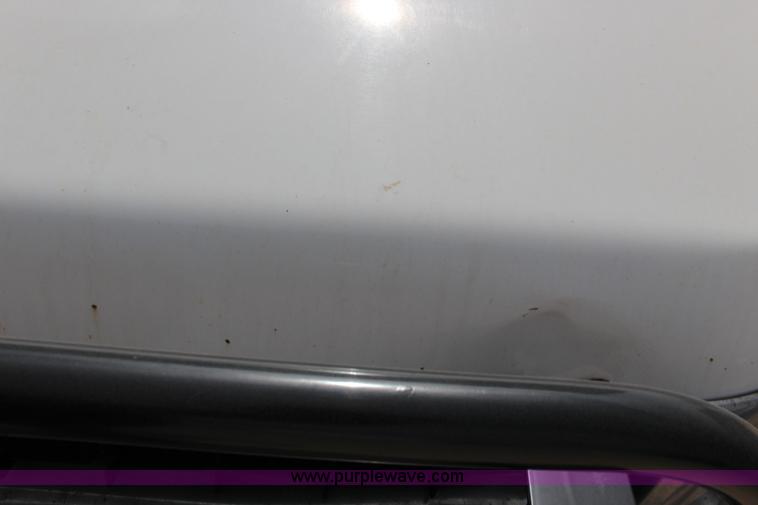 image for item F7556 2008 Chevrolet Silverado 2500HD Crew Cab pickup truck