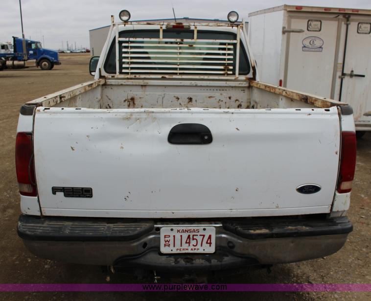 image for item F7582 2006 Ford F250 Super Duty SuperCab pickup truck