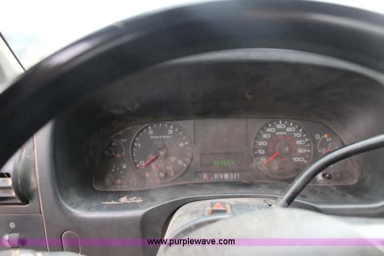 image for item F7582 2006 Ford F250 Super Duty SuperCab pickup truck