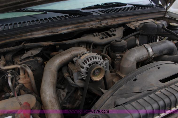 image for item F7582 2006 Ford F250 Super Duty SuperCab pickup truck