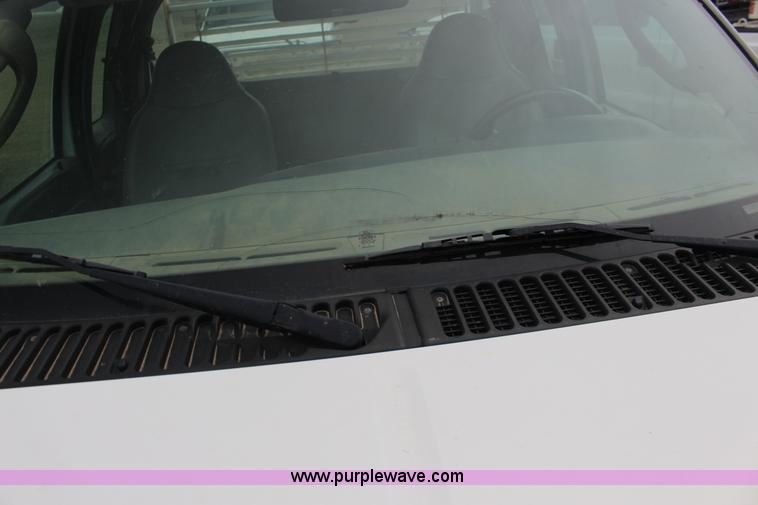 image for item F7582 2006 Ford F250 Super Duty SuperCab pickup truck