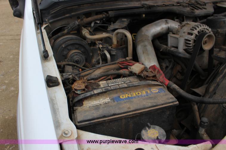 image for item F7583 2005 Ford F250 Super Duty Crew Cab pickup truck