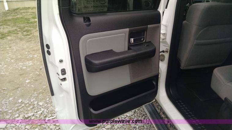 image for item F8427 2007 Ford F150 FX4 SuperCrew pickup truck