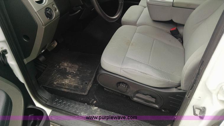 image for item F8427 2007 Ford F150 FX4 SuperCrew pickup truck