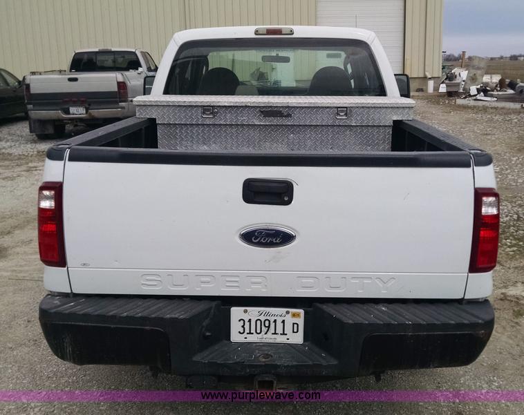 image for item F8429 2008 Ford F250 Super Duty XL SuperCab pickup truck