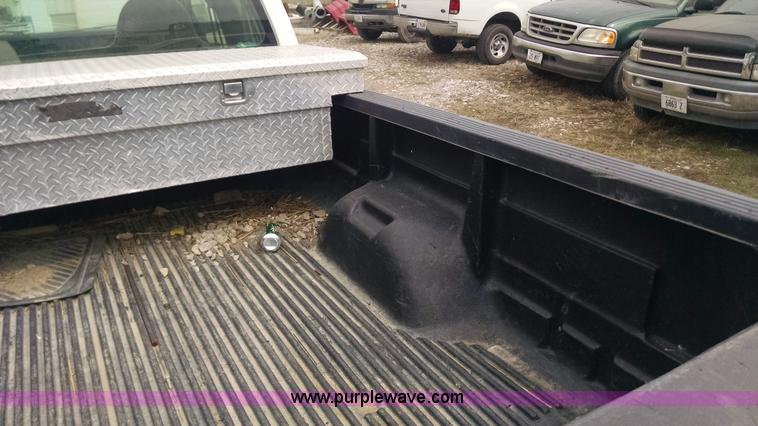 image for item F8429 2008 Ford F250 Super Duty XL SuperCab pickup truck