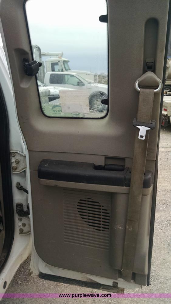 image for item F8429 2008 Ford F250 Super Duty XL SuperCab pickup truck