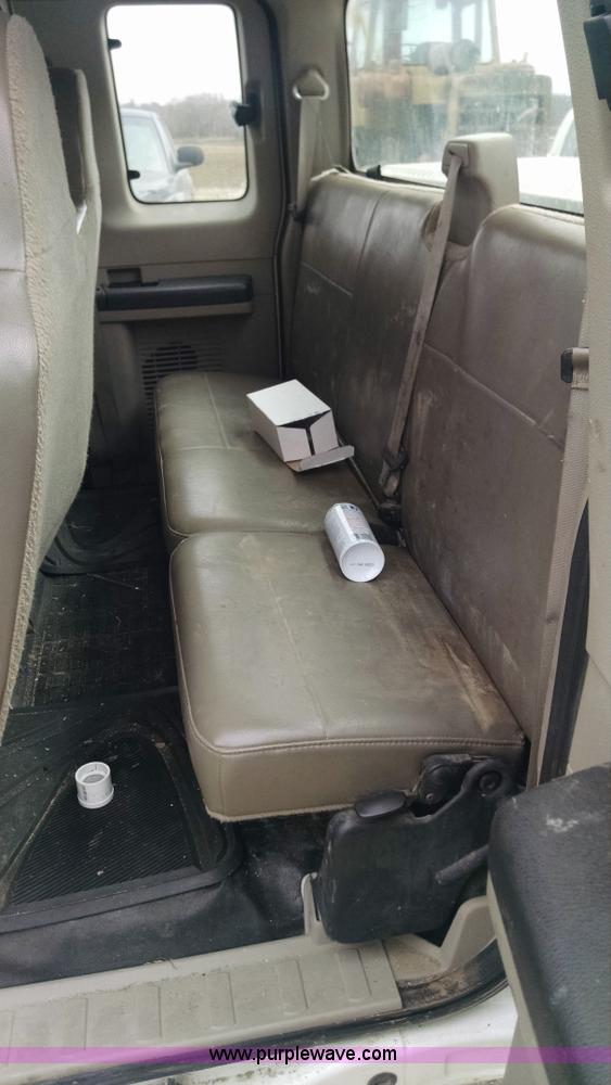 image for item F8429 2008 Ford F250 Super Duty XL SuperCab pickup truck