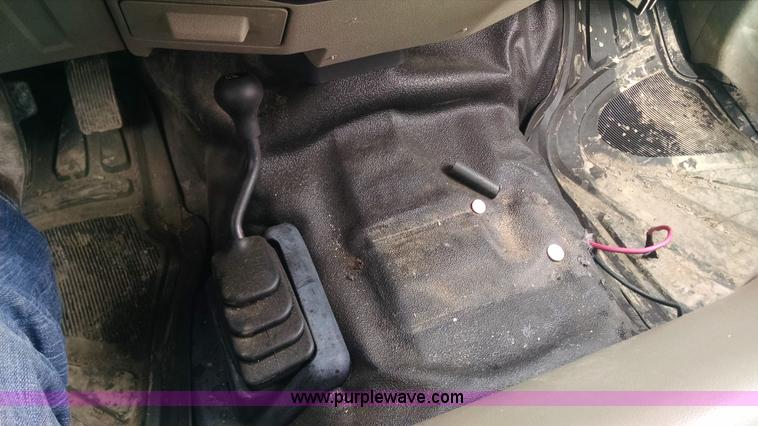 image for item F8429 2008 Ford F250 Super Duty XL SuperCab pickup truck