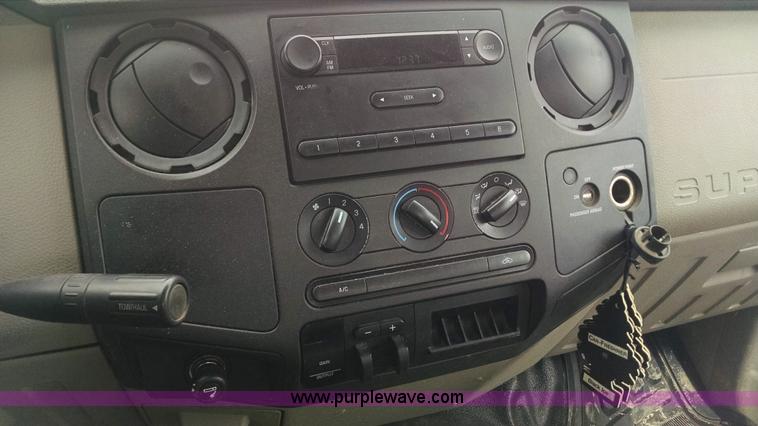 image for item F8429 2008 Ford F250 Super Duty XL SuperCab pickup truck