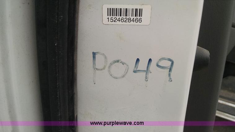 image for item F8430 2004 Ford F150 SuperCab pickup truck