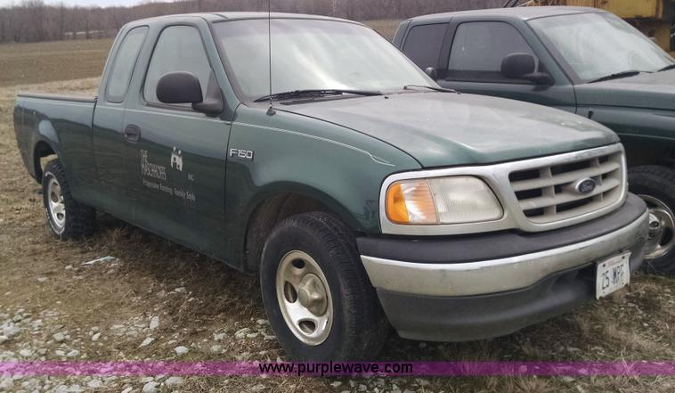 image for item F8431 2000 Ford F150 SuperCab pickup truck