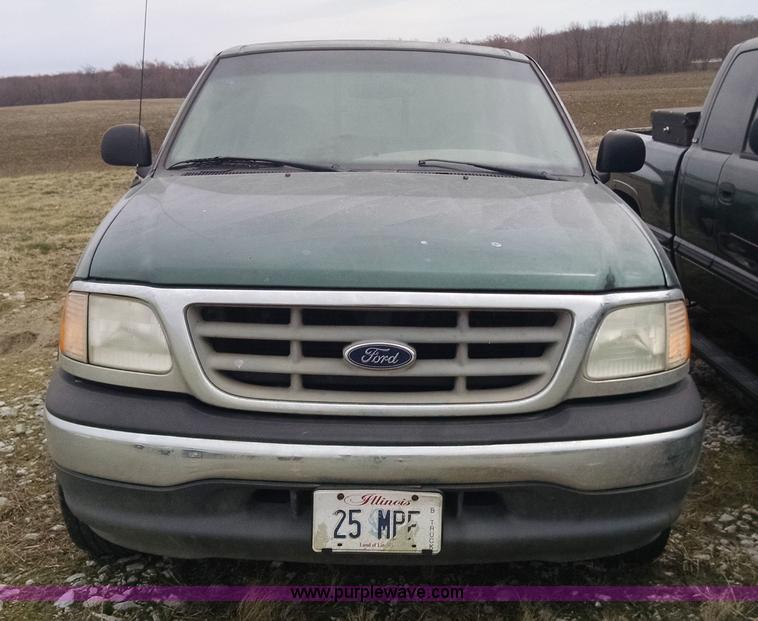 image for item F8431 2000 Ford F150 SuperCab pickup truck