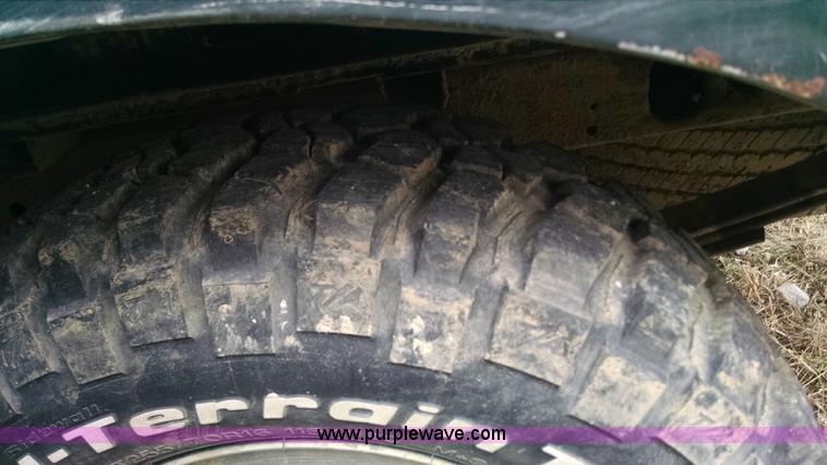 image for item F8431 2000 Ford F150 SuperCab pickup truck