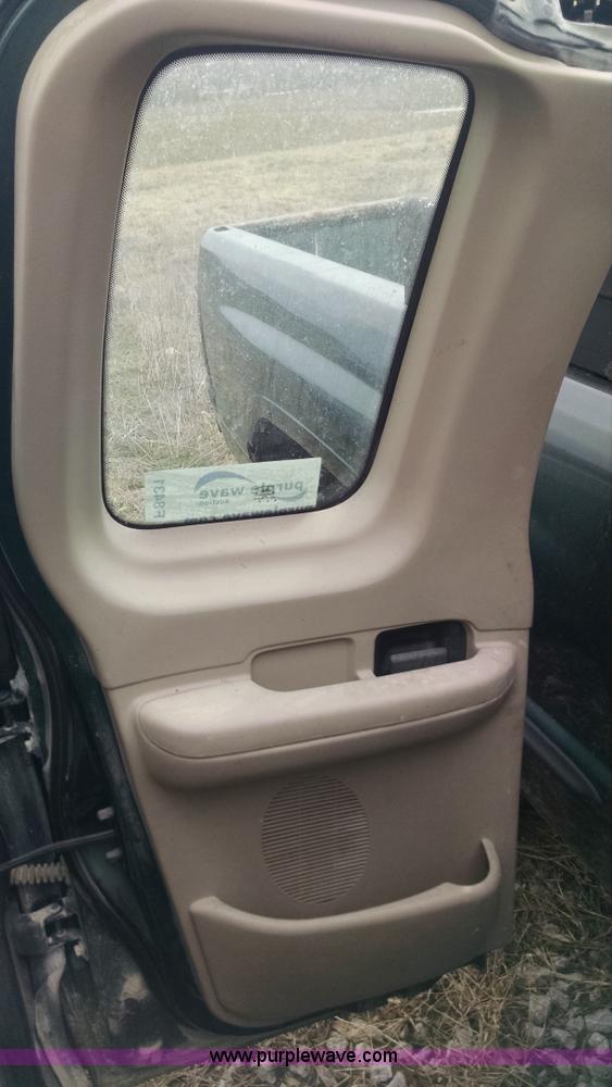 image for item F8431 2000 Ford F150 SuperCab pickup truck