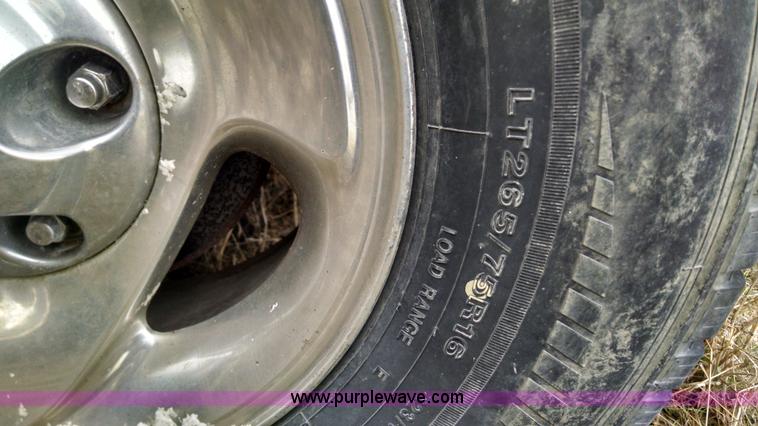 image for item F8432 1998 Dodge Ram 1500 Quad Cab pickup truck