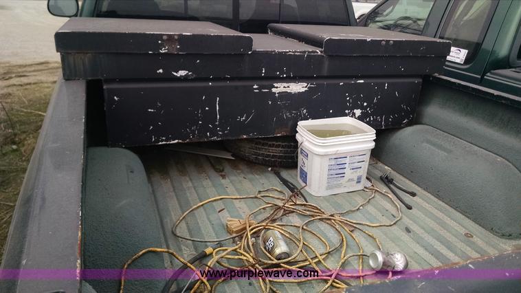 image for item F8432 1998 Dodge Ram 1500 Quad Cab pickup truck