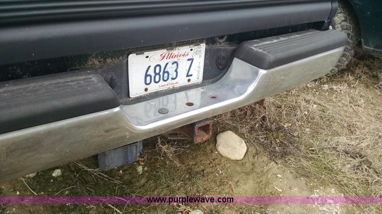 image for item F8432 1998 Dodge Ram 1500 Quad Cab pickup truck