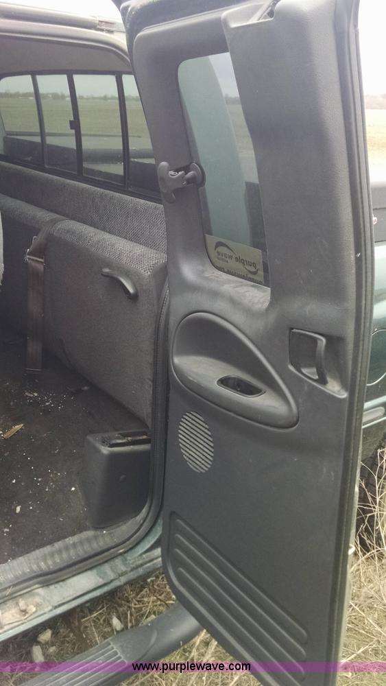 image for item F8432 1998 Dodge Ram 1500 Quad Cab pickup truck