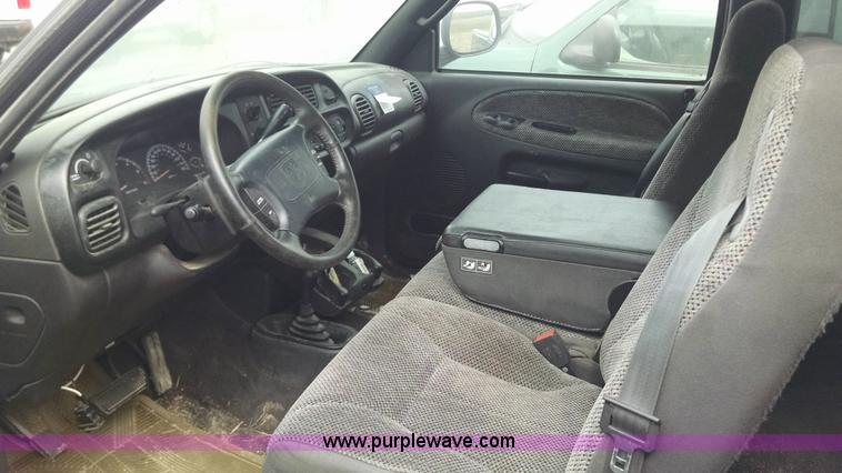 image for item F8432 1998 Dodge Ram 1500 Quad Cab pickup truck