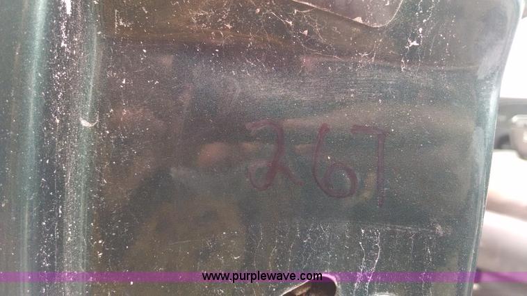 image for item F8432 1998 Dodge Ram 1500 Quad Cab pickup truck