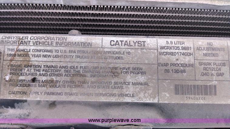 image for item F8432 1998 Dodge Ram 1500 Quad Cab pickup truck