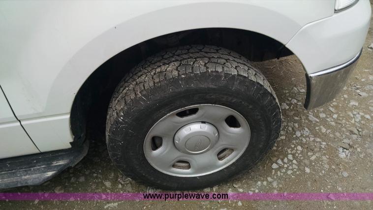 image for item F8434 2008 Ford F150 SuperCrew pickup truck
