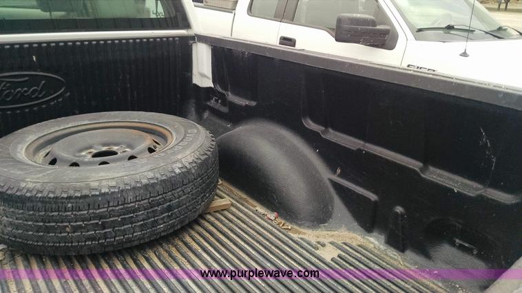 image for item F8434 2008 Ford F150 SuperCrew pickup truck