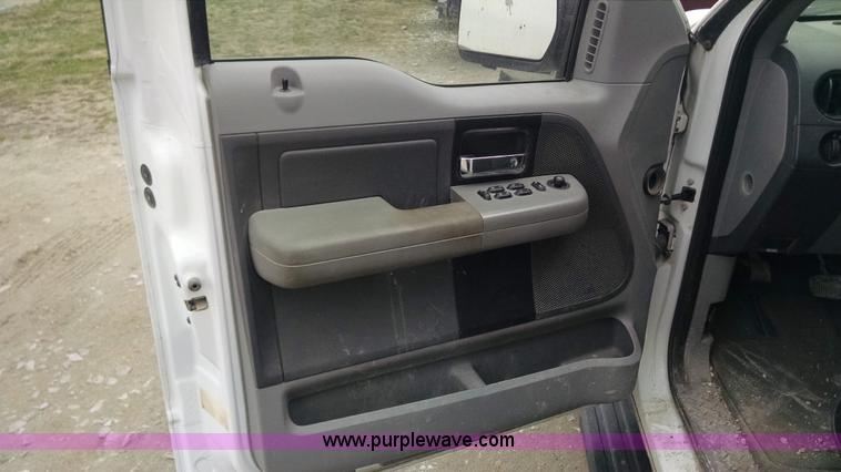 image for item F8434 2008 Ford F150 SuperCrew pickup truck