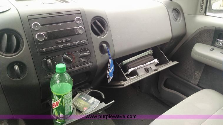 image for item F8434 2008 Ford F150 SuperCrew pickup truck