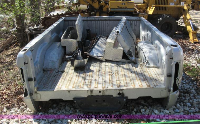 image for item F8444 Dodge Ram 3500 pickup truck bed