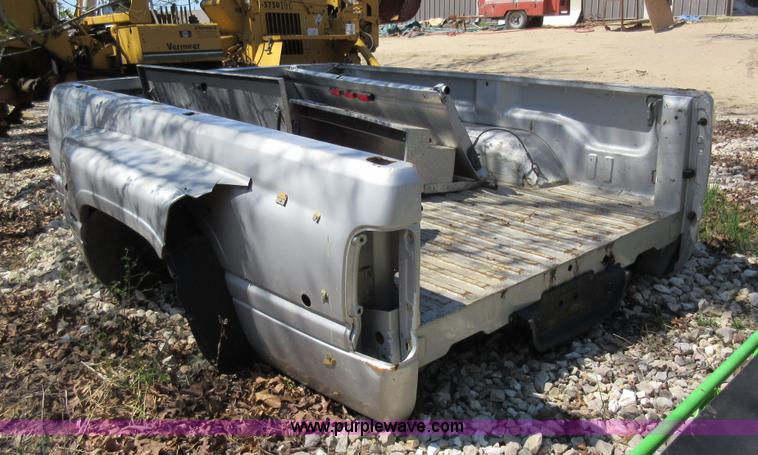 image for item F8444 Dodge Ram 3500 pickup truck bed