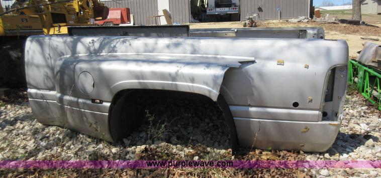 image for item F8444 Dodge Ram 3500 pickup truck bed