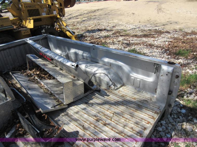 image for item F8444 Dodge Ram 3500 pickup truck bed