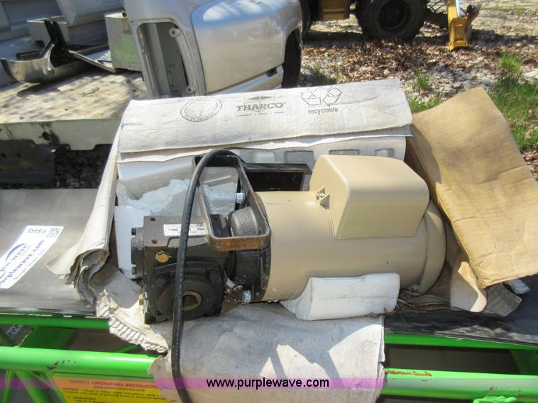 image for item F8445 E-Z lift 12' conveyor