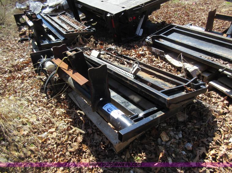 image for item F8451 6'W end gate lift