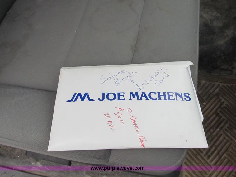 image for item F8996 2006 Ford F150 XL SuperCab pickup truck