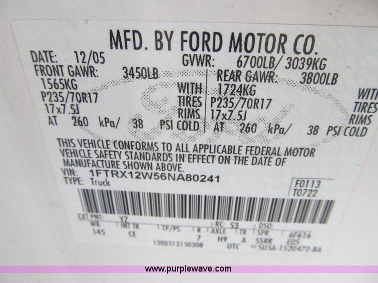 image for item F8996 2006 Ford F150 XL SuperCab pickup truck