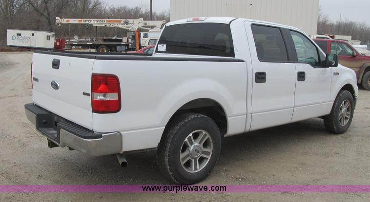 image for item F8997 2006 Ford F150 SuperCrew pickup truck