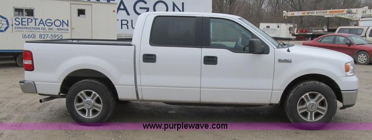 image for item F8997 2006 Ford F150 SuperCrew pickup truck