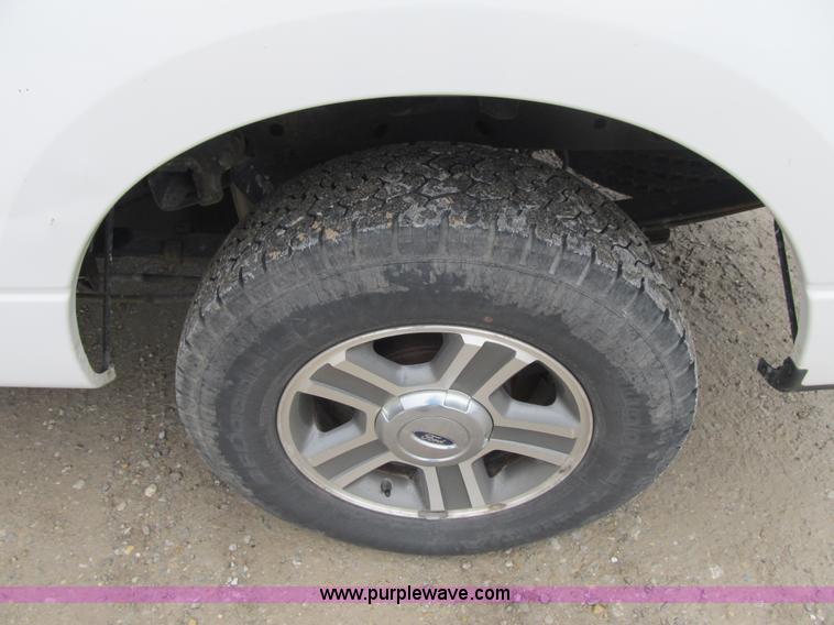 image for item F8997 2006 Ford F150 SuperCrew pickup truck