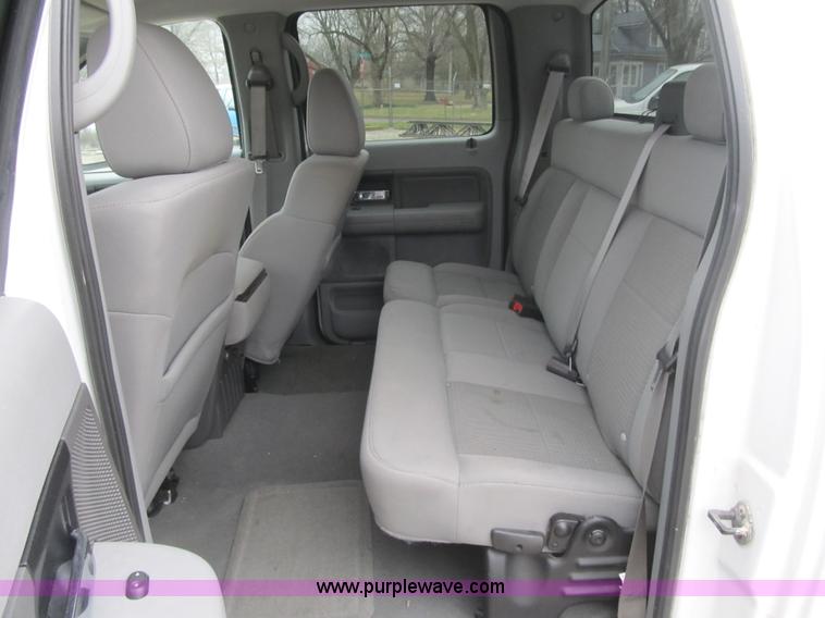 image for item F8997 2006 Ford F150 SuperCrew pickup truck