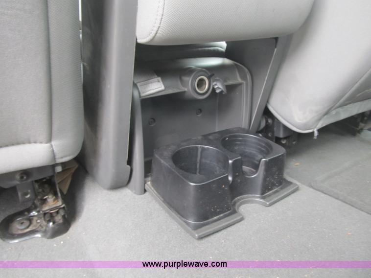 image for item F8997 2006 Ford F150 SuperCrew pickup truck