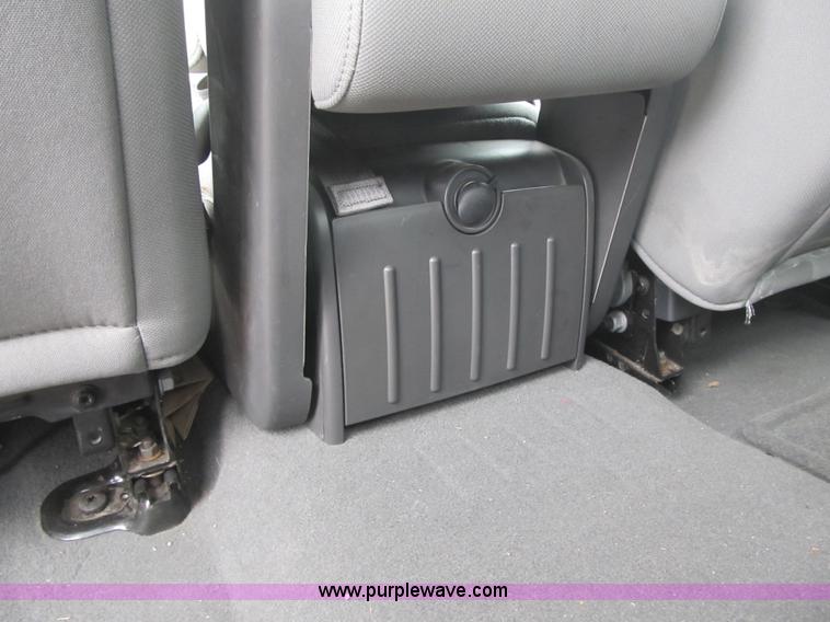 image for item F8997 2006 Ford F150 SuperCrew pickup truck