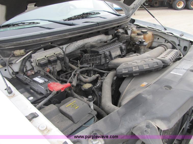 image for item F8997 2006 Ford F150 SuperCrew pickup truck