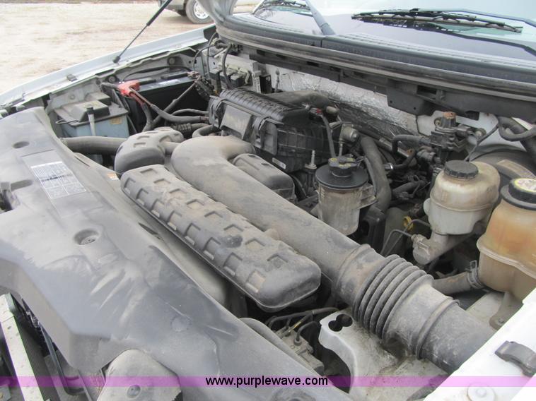 image for item F8997 2006 Ford F150 SuperCrew pickup truck