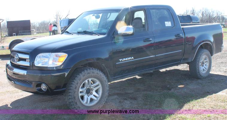 image for item H1568 2005 Toyota Tundra SR5 Double Cab pickup truck