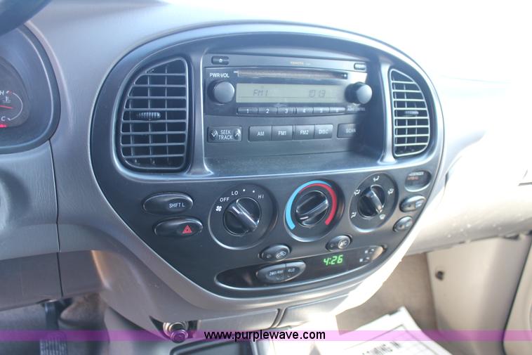 image for item H1568 2005 Toyota Tundra SR5 Double Cab pickup truck