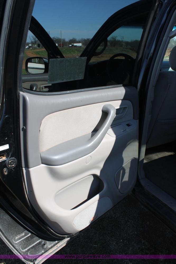 image for item H1568 2005 Toyota Tundra SR5 Double Cab pickup truck