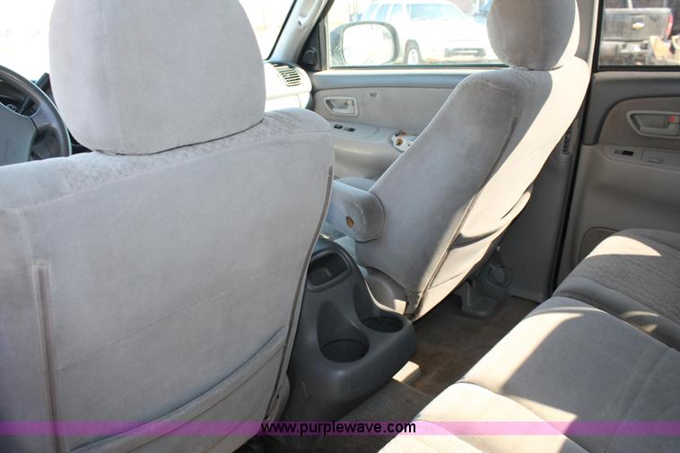 image for item H1568 2005 Toyota Tundra SR5 Double Cab pickup truck